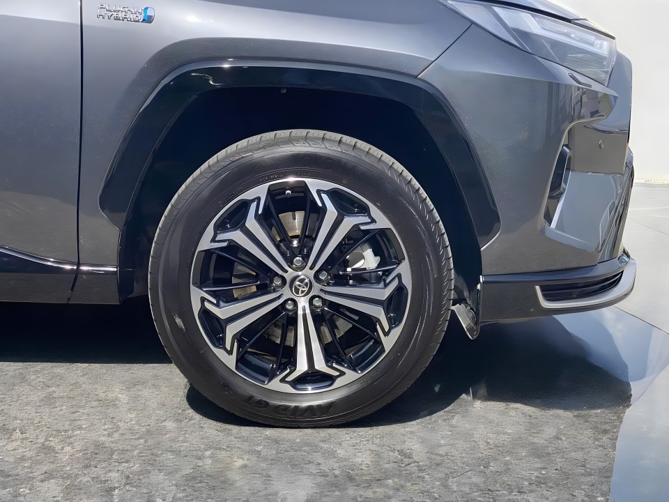 Toyota RAV4 AWD PHEV - foto 13