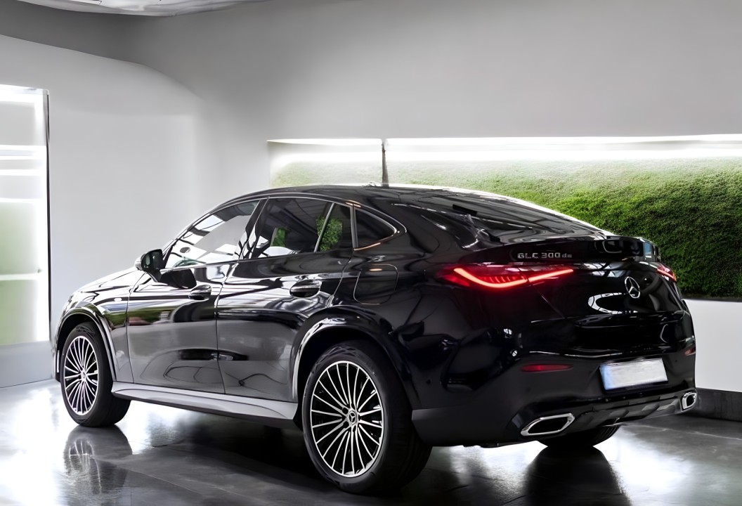 Mercedes-Benz GLC Coupe 300de 4MATIC AMG Line (4)