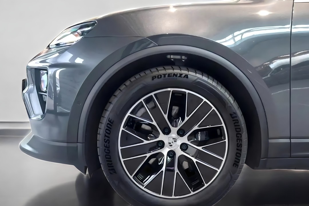 Porsche Macan - foto 17