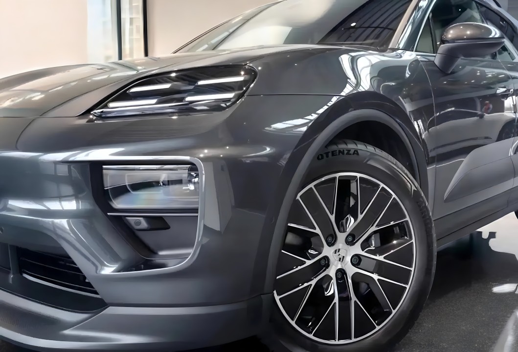 Porsche Macan - foto 16