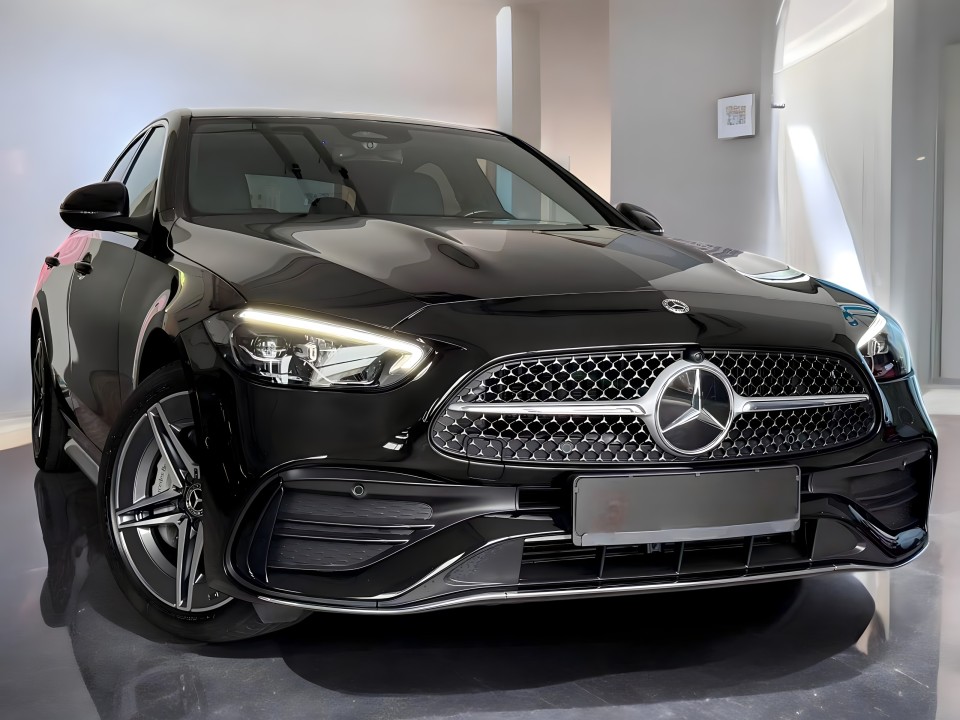 Mercedes-Benz C 300e AMG Line