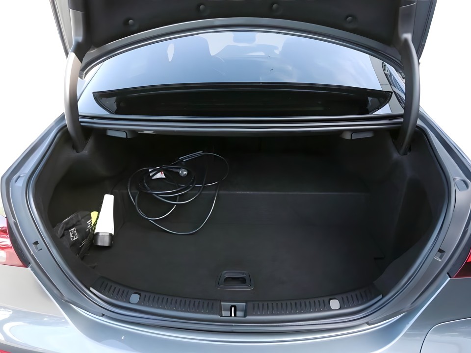 Mercedes-Benz E 300e 4MATIC AMG Line - foto 15