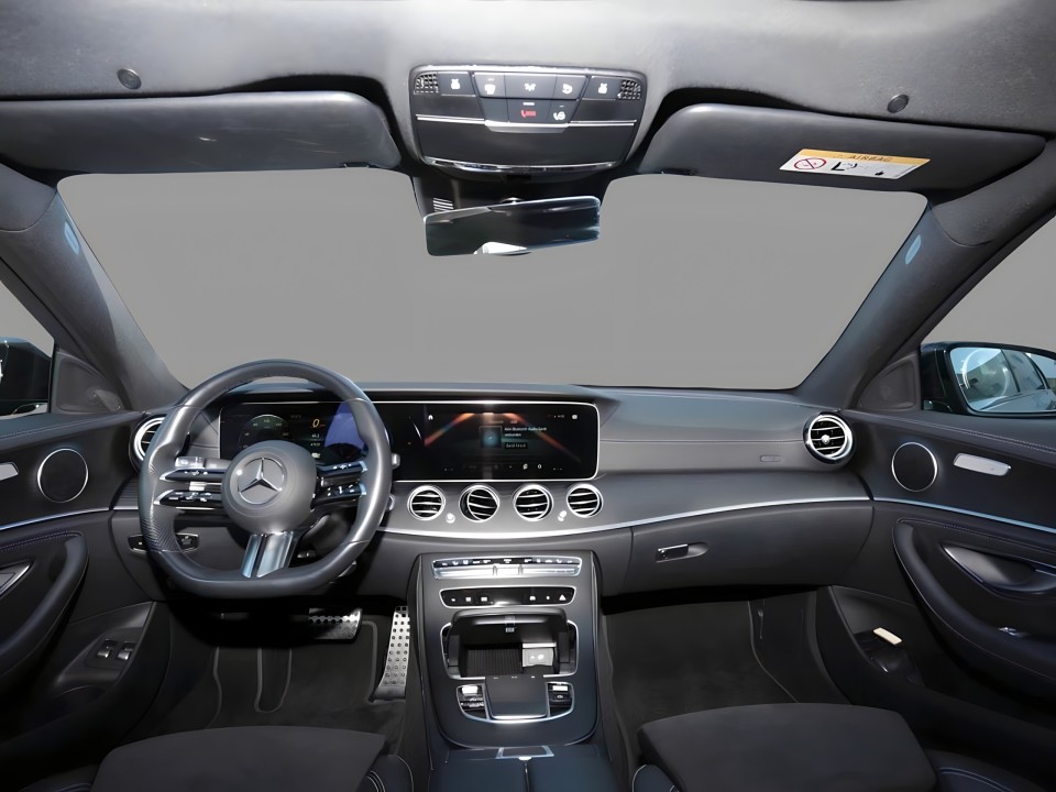 Mercedes-Benz E 300e 4MATIC AMG Line - foto 7