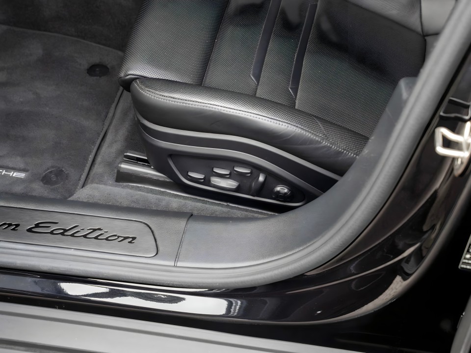 Porsche Panamera 4 E-Hybrid Platinum Edition - foto 24