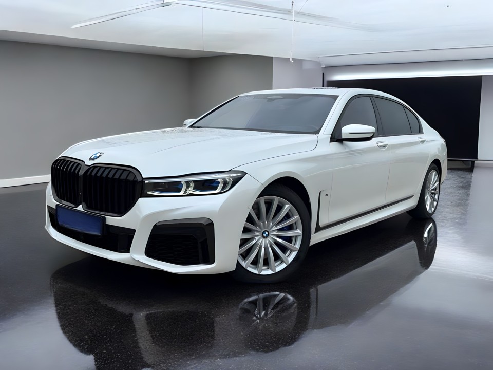 BMW Seria 7 750 Li xDrive M-Sport (3)