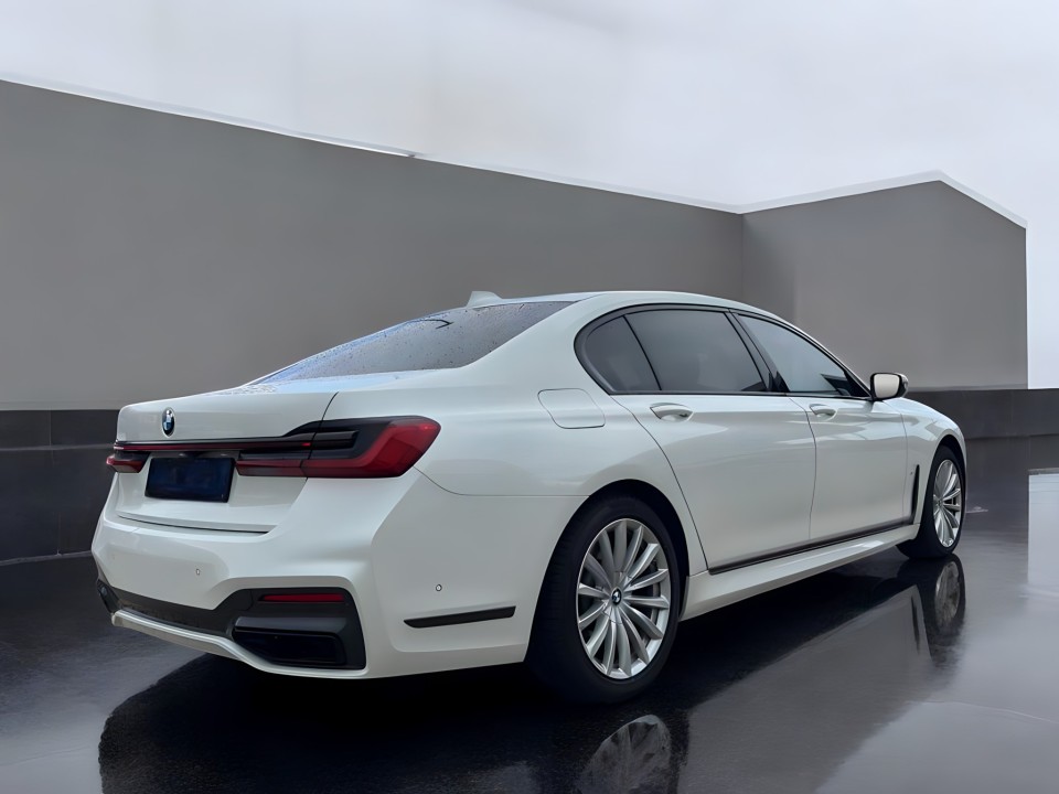BMW Seria 7 750 Li xDrive M-Sport (4)