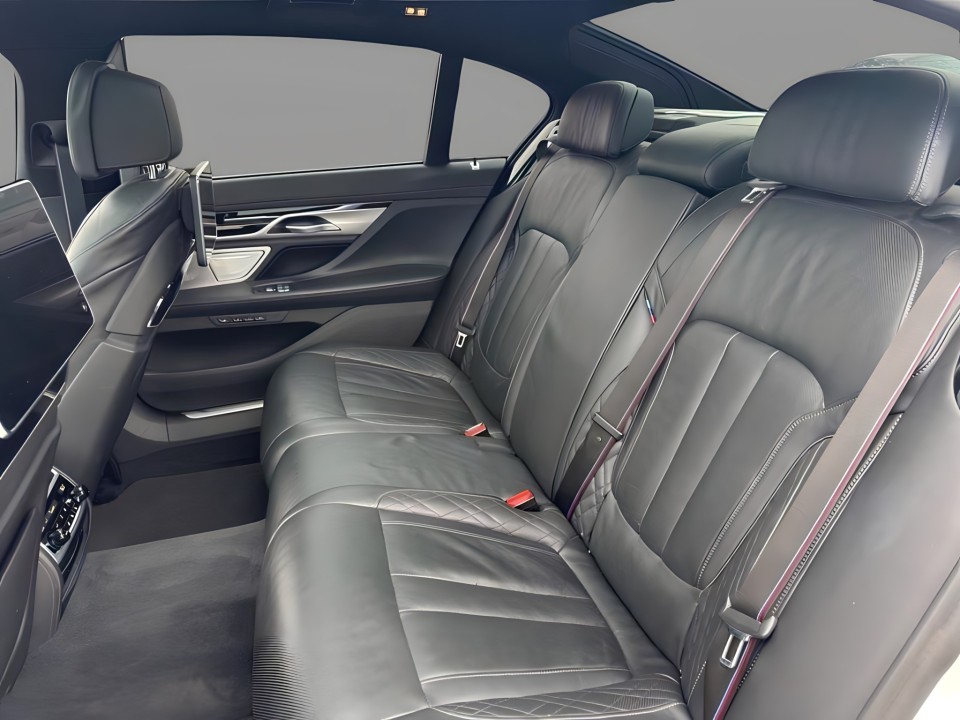 BMW Seria 7 750 Li xDrive M-Sport - foto 7