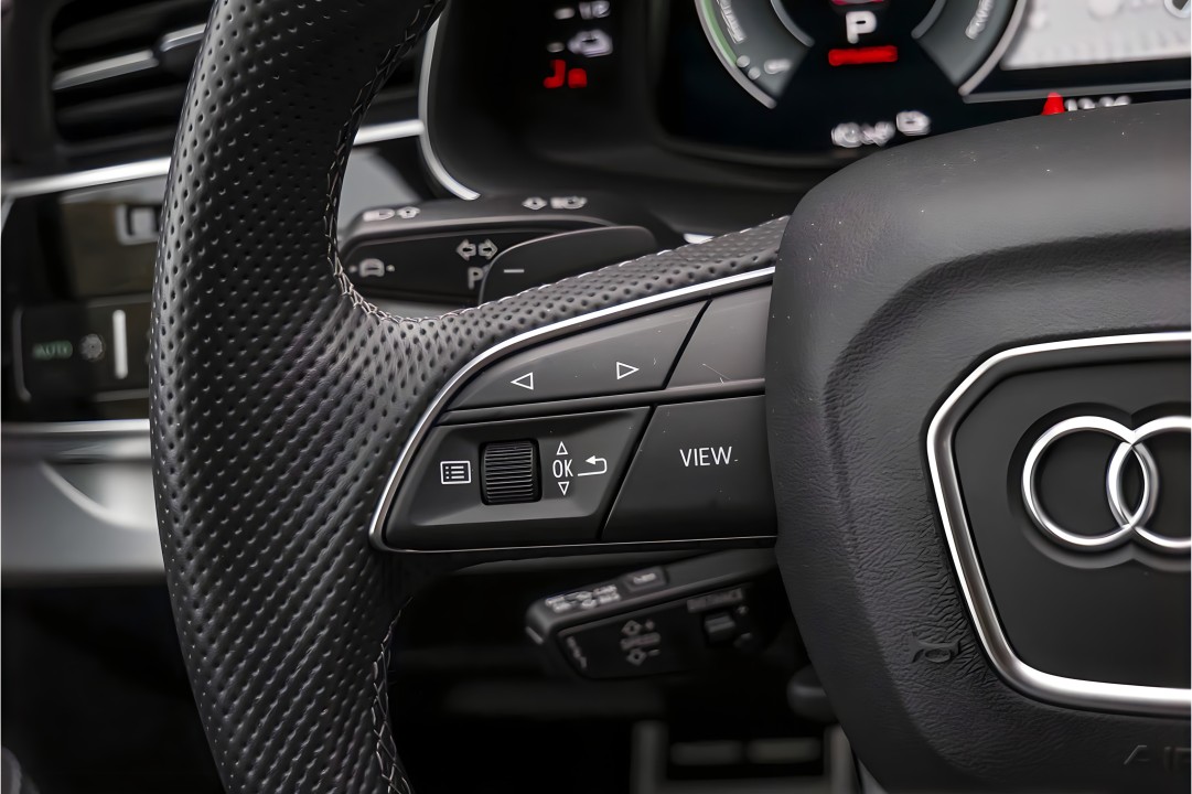 Audi Q8 60 TFSIe quattro tiptronic S-Line - foto 13