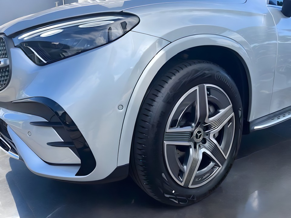 Mercedes-Benz GLC Coupe 300e 4MATIC AMG Line - foto 10