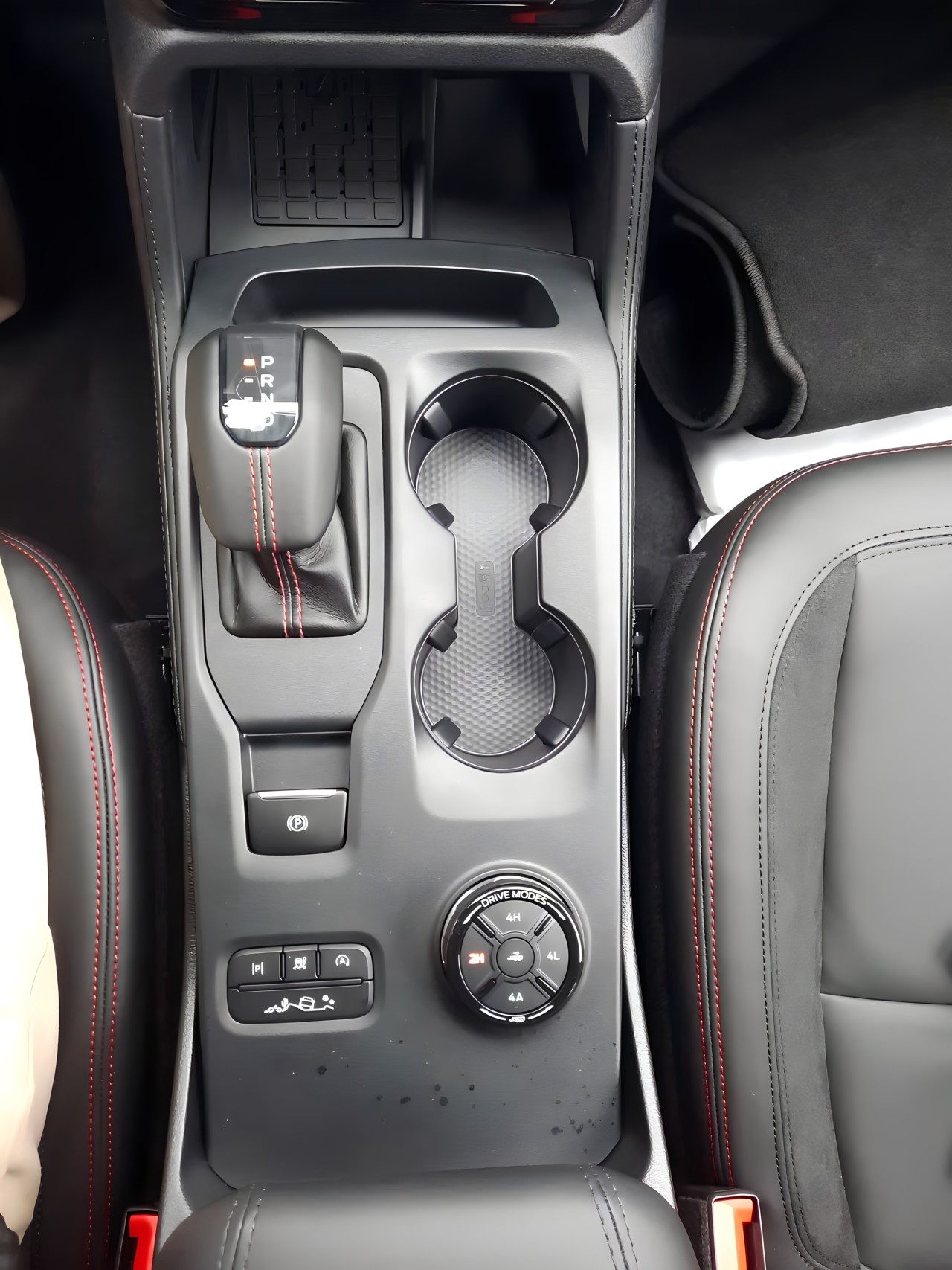 Ford Raptor - foto 13