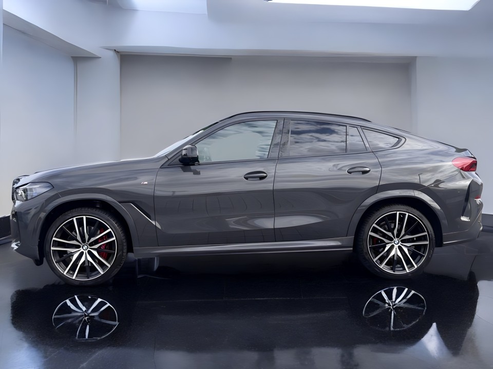 BMW X6 M50i (3)