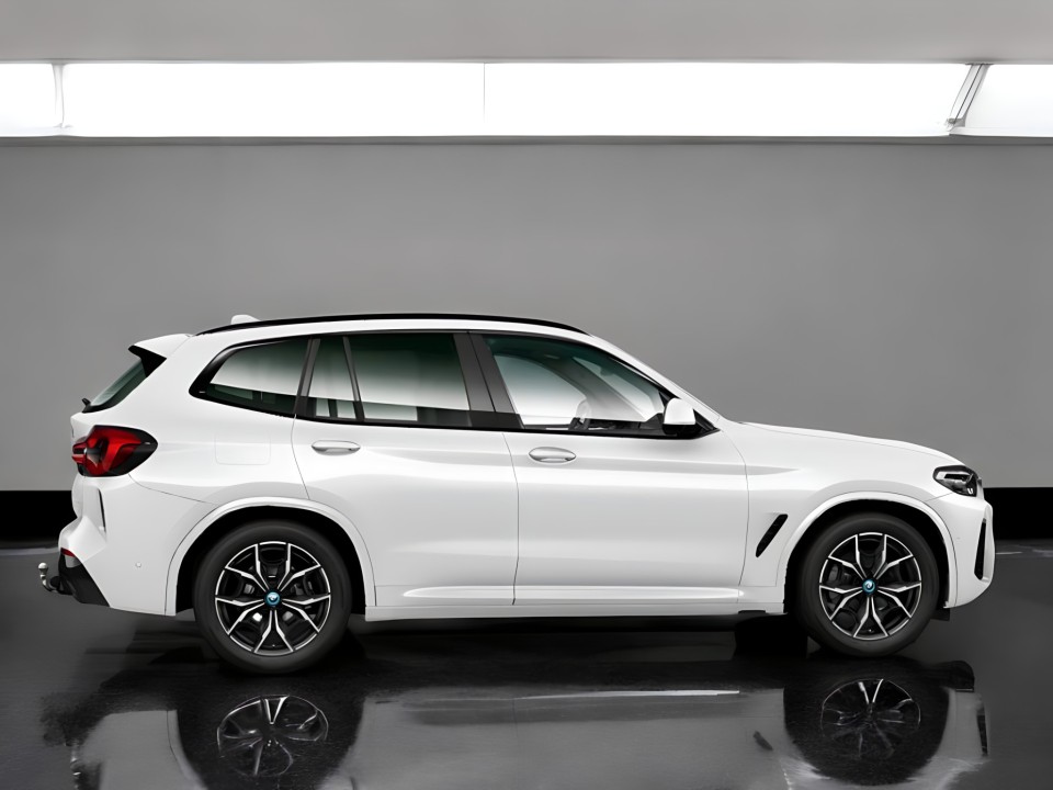 BMW X3 xDrive30e M-Sport (2)