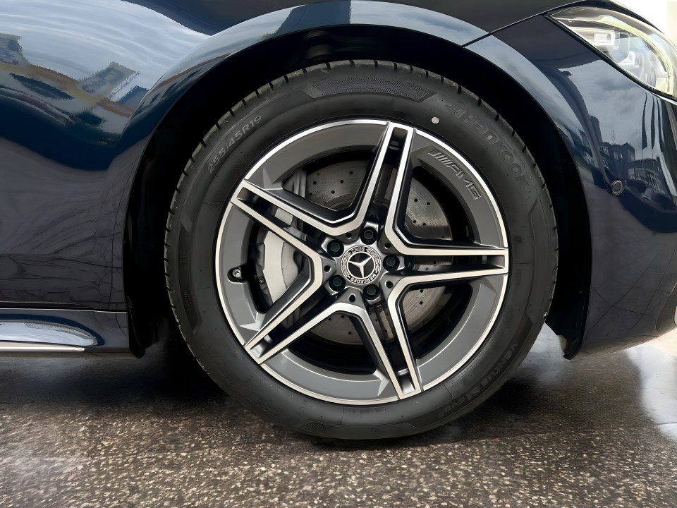 Mercedes-Benz S 450d 4MATIC AMG - foto 23