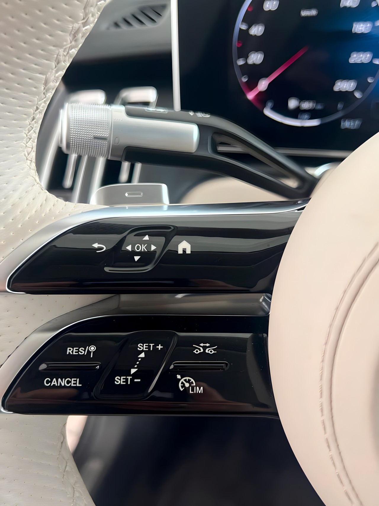 Mercedes-Benz S 450d 4MATIC AMG - foto 15