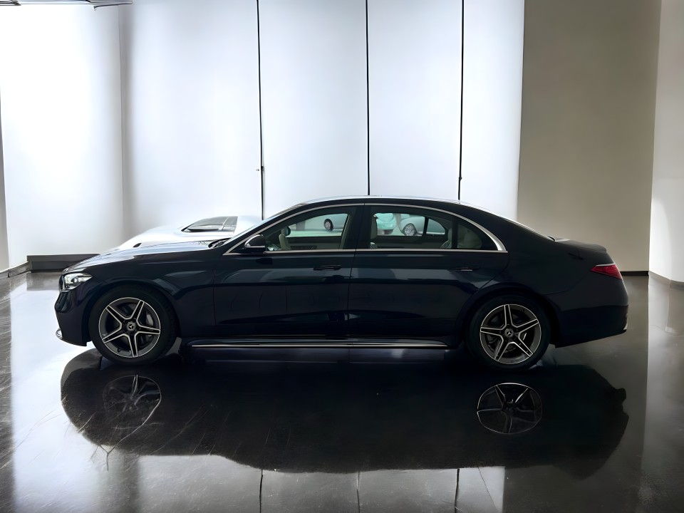 Mercedes-Benz S 450d 4MATIC AMG - foto 6