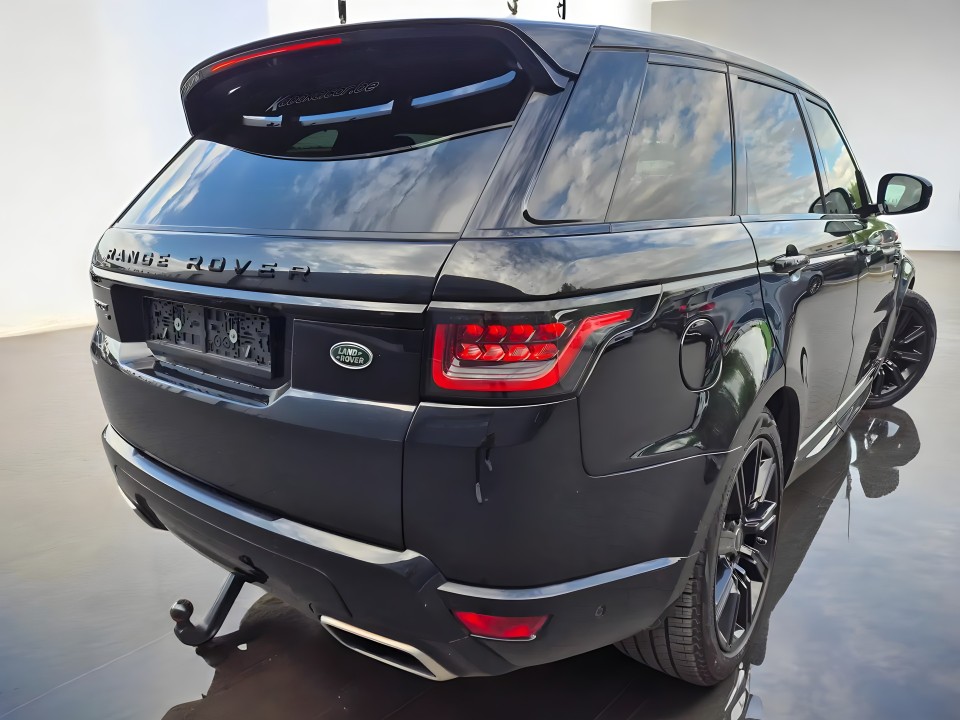 Land Rover Range Rover Sport 3.0 TD6 D300 HSE Dynamic (3)