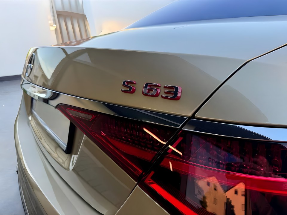 Mercedes-Benz S 63 AMG E-Performance - foto 38