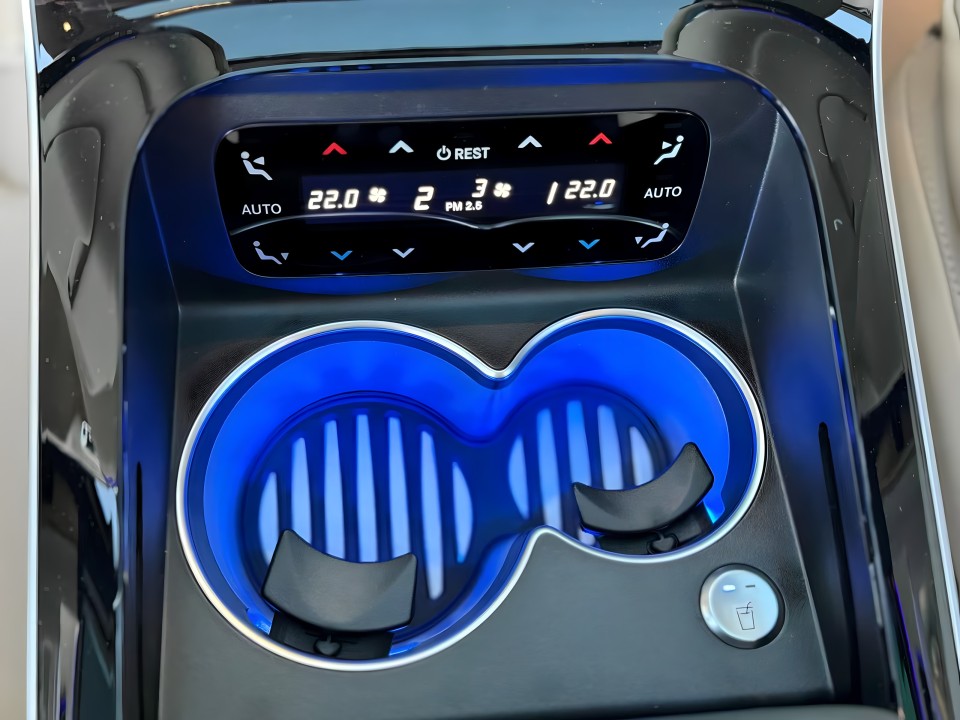 Mercedes-Benz S 63 AMG E-Performance - foto 25