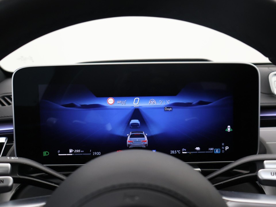 Mercedes-Benz S 63 AMG E-Performance - foto 26