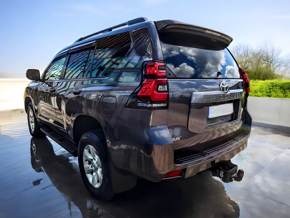 Toyota Land Cruiser 2.8 Luxury - foto 6