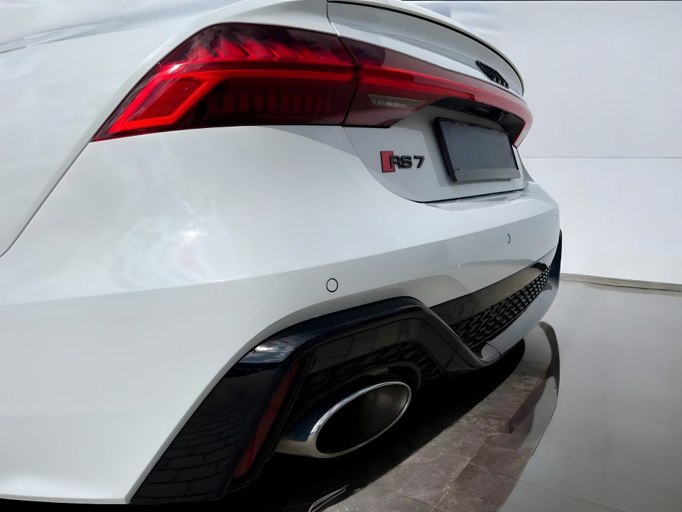 Audi RS7 - foto 19