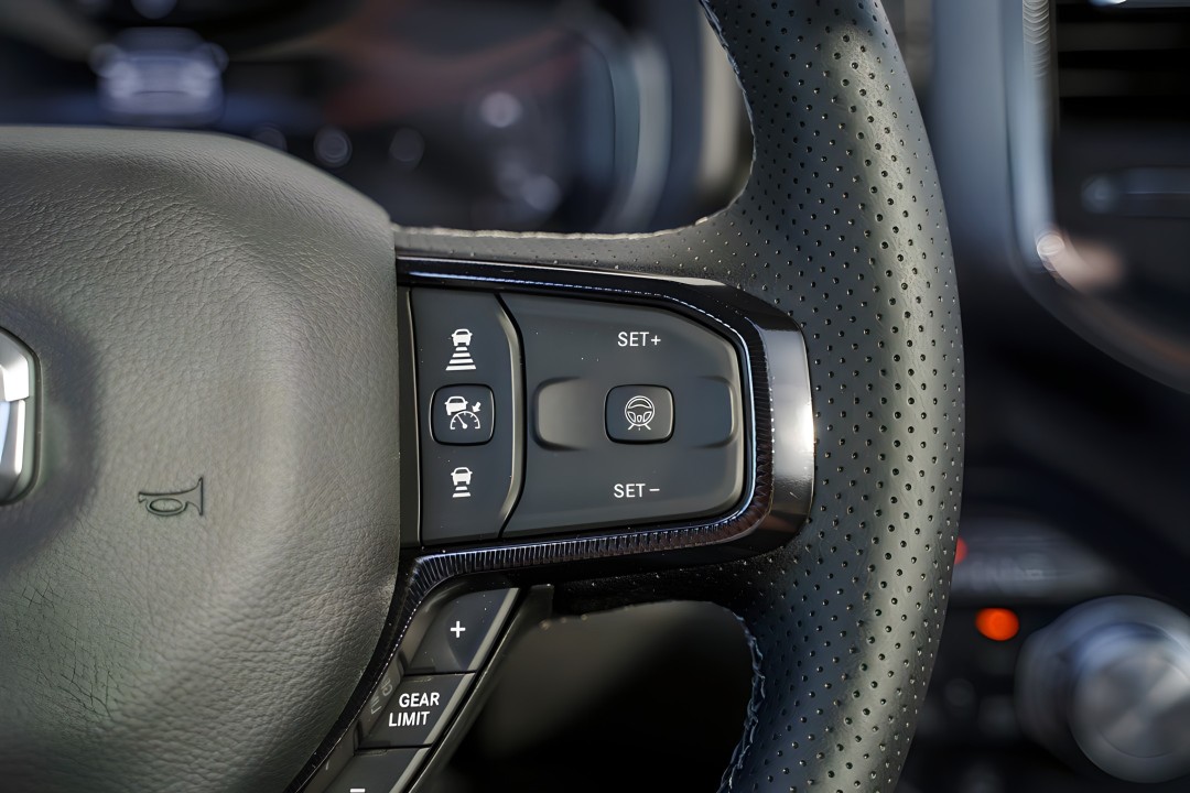 Dodge RAM 1500 Sport - foto 17