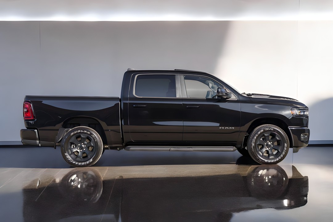Dodge RAM 1500 Sport (2)