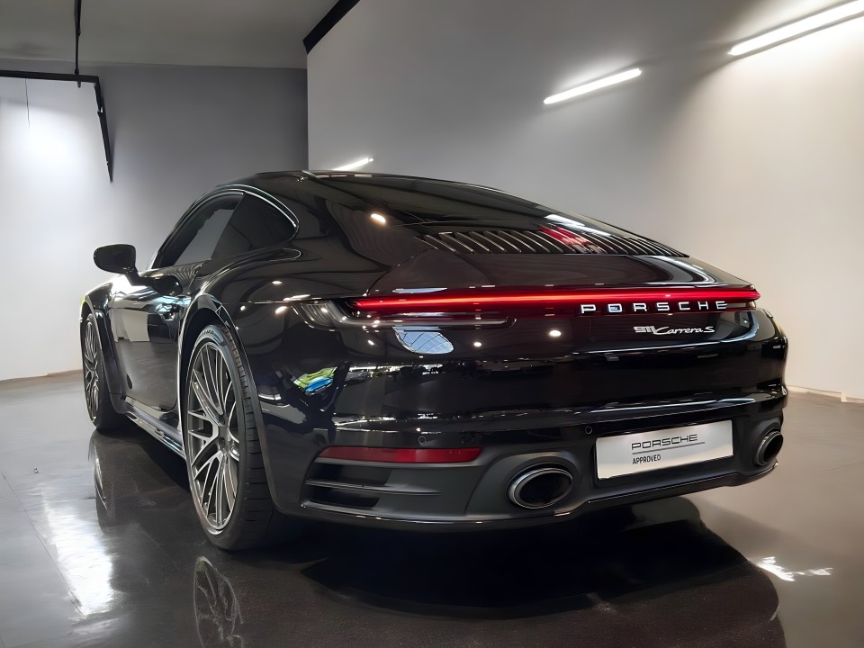 Porsche 911 Carrera S (5)