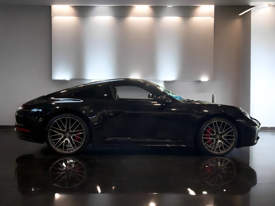 Porsche 911 Carrera S (2)