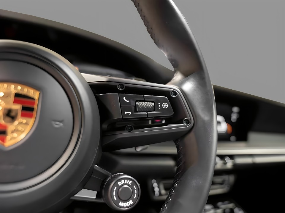 Porsche 911 Carrera - foto 10