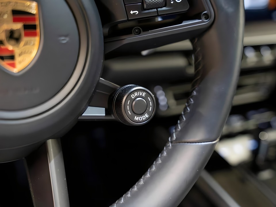 Porsche 911 Carrera - foto 12