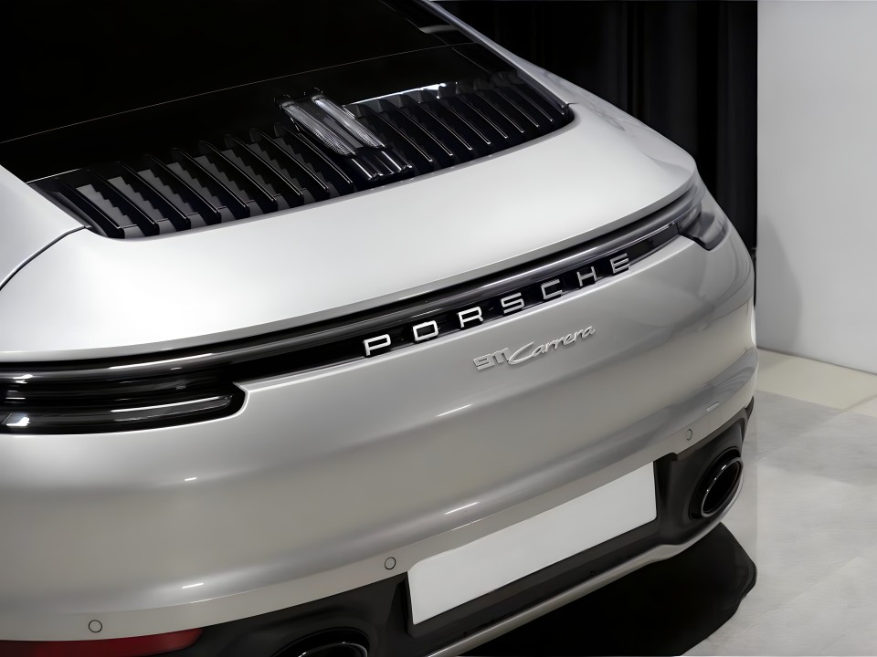 Porsche 911 Carrera - foto 32