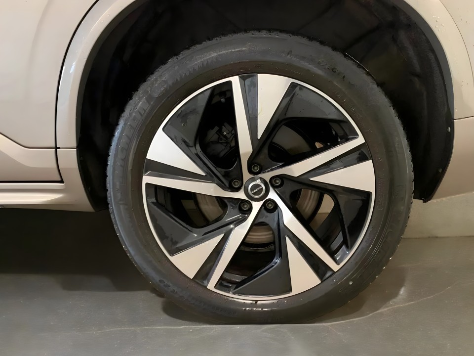 Volvo XC 90 R Design - foto 14