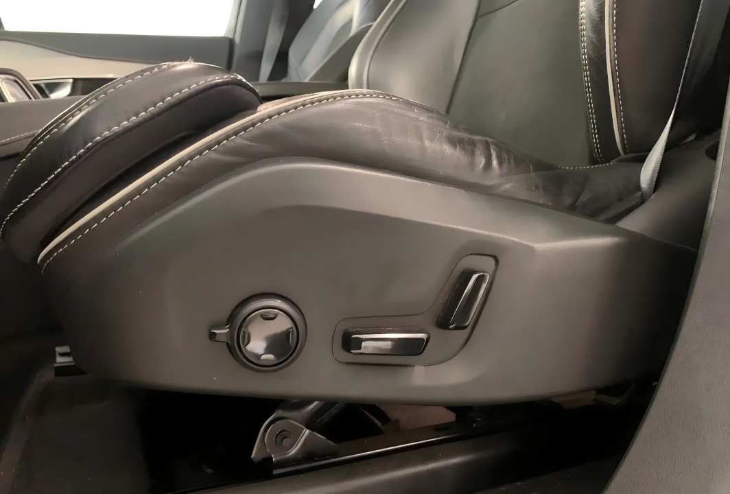 Volvo XC 90 R Design - foto 9