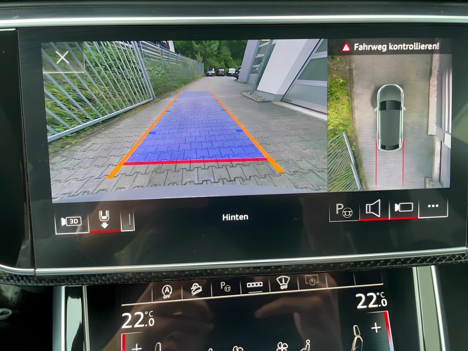 Audi Q8 50 TDI Quattro - foto 11