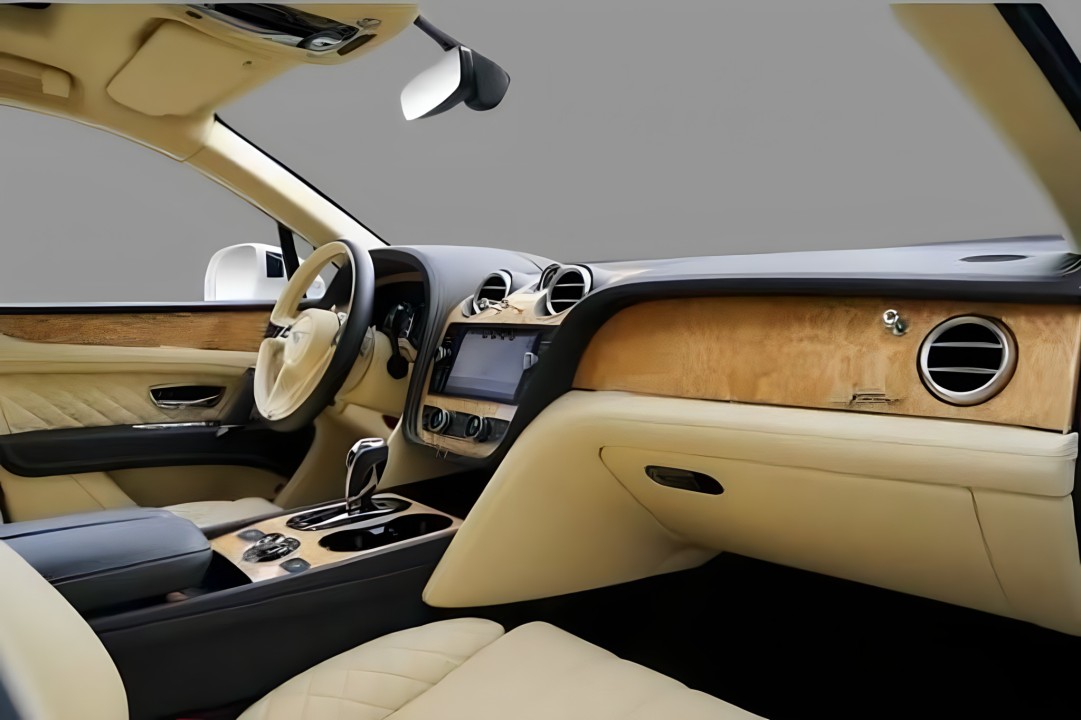 Bentley Bentayga (5)