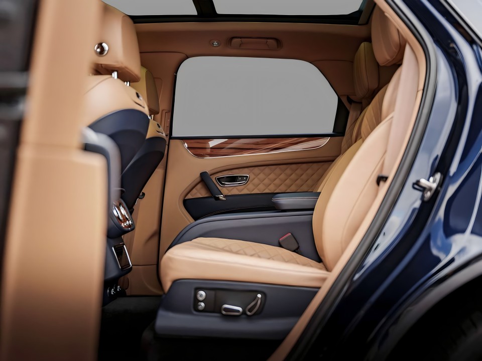 Bentley Bentayga Hybrid - foto 8