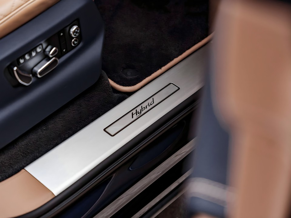 Bentley Bentayga Hybrid - foto 23