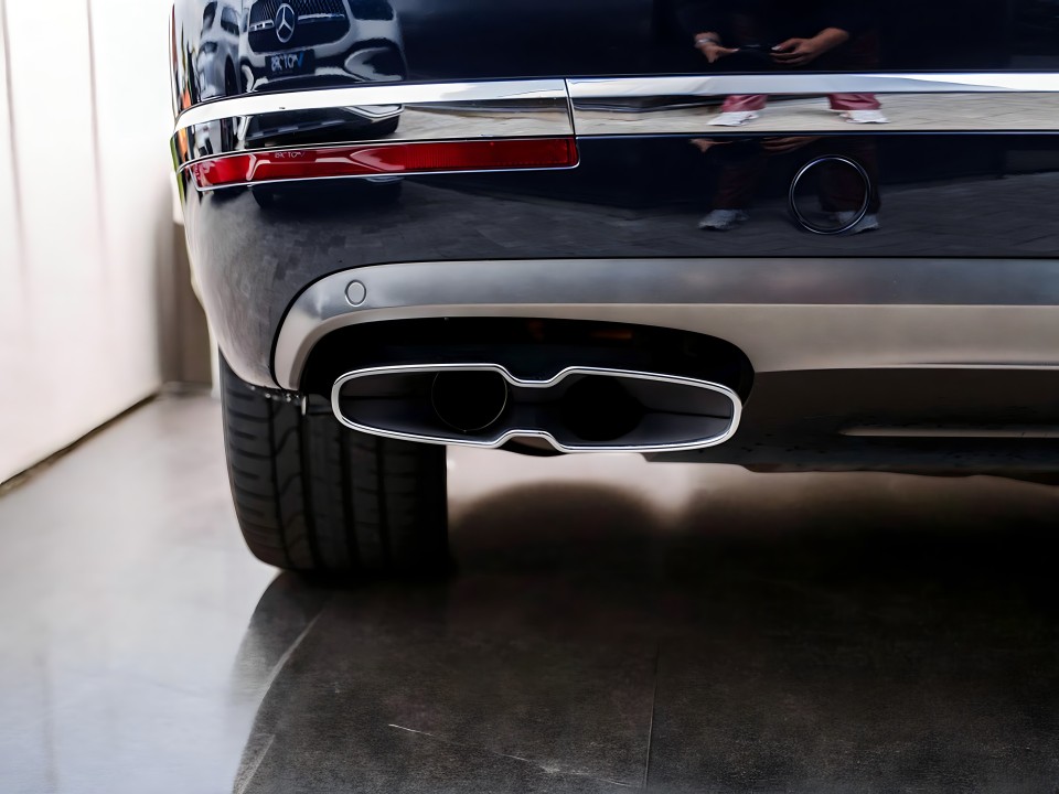 Bentley Bentayga Hybrid - foto 25