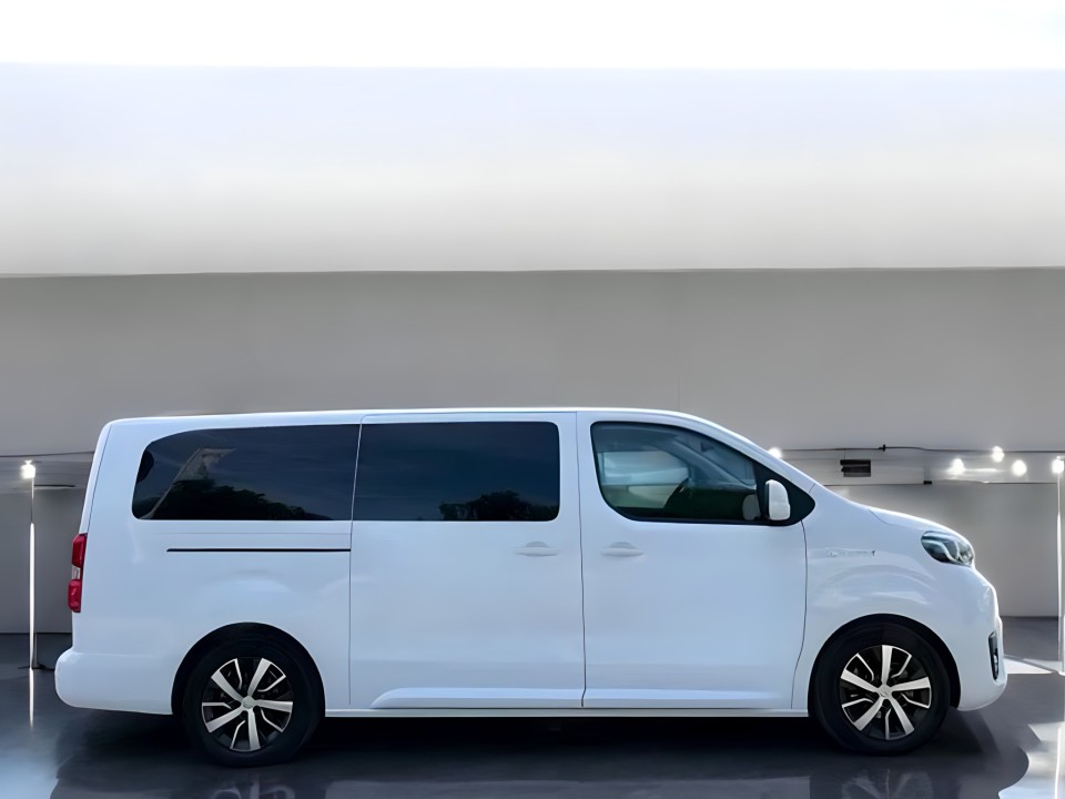 Toyota Proace Verso Electric 100KW L2H1 VIP (5)