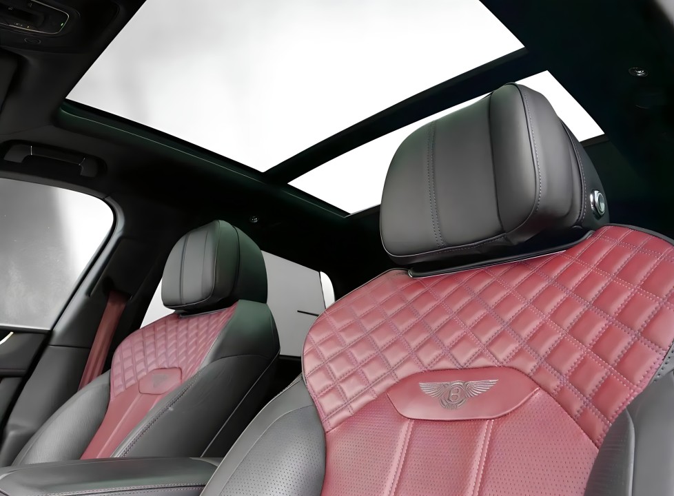 Bentley Bentayga V8 First Edition - foto 12