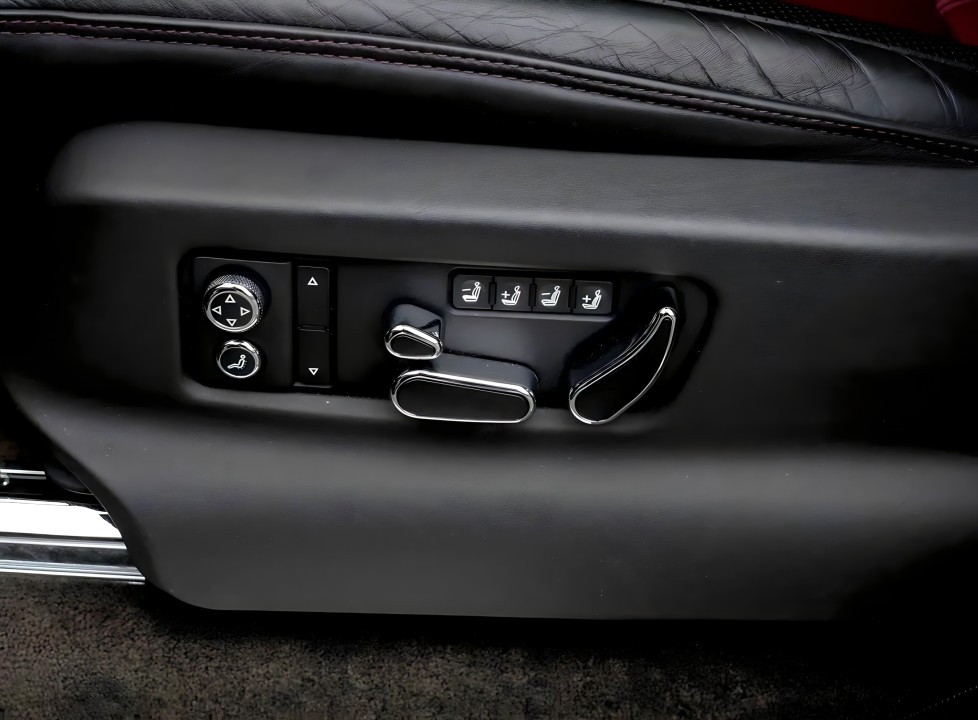 Bentley Bentayga V8 First Edition - foto 13