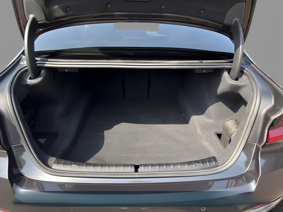 BMW Seria 5 520d xDrive M-Sport - foto 17