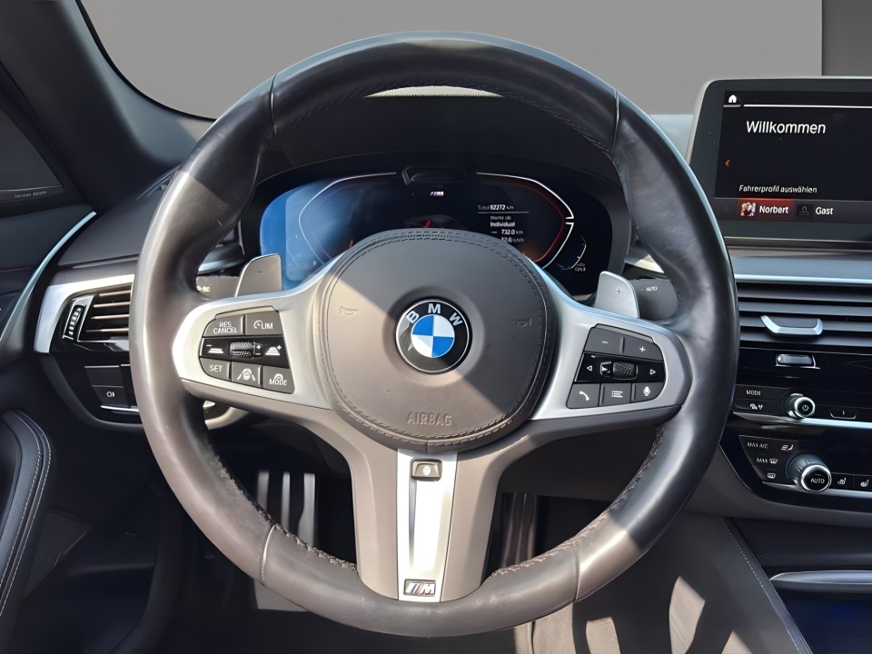 BMW Seria 5 520d xDrive M-Sport - foto 9