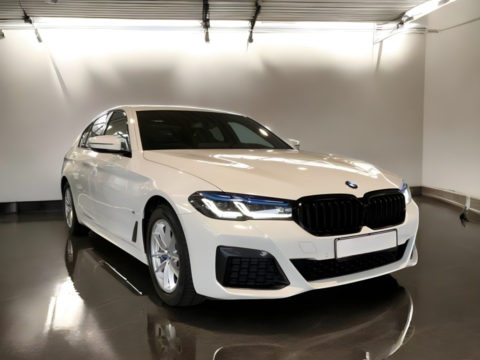 BMW Seria 5 520d xDrive M-Sport
