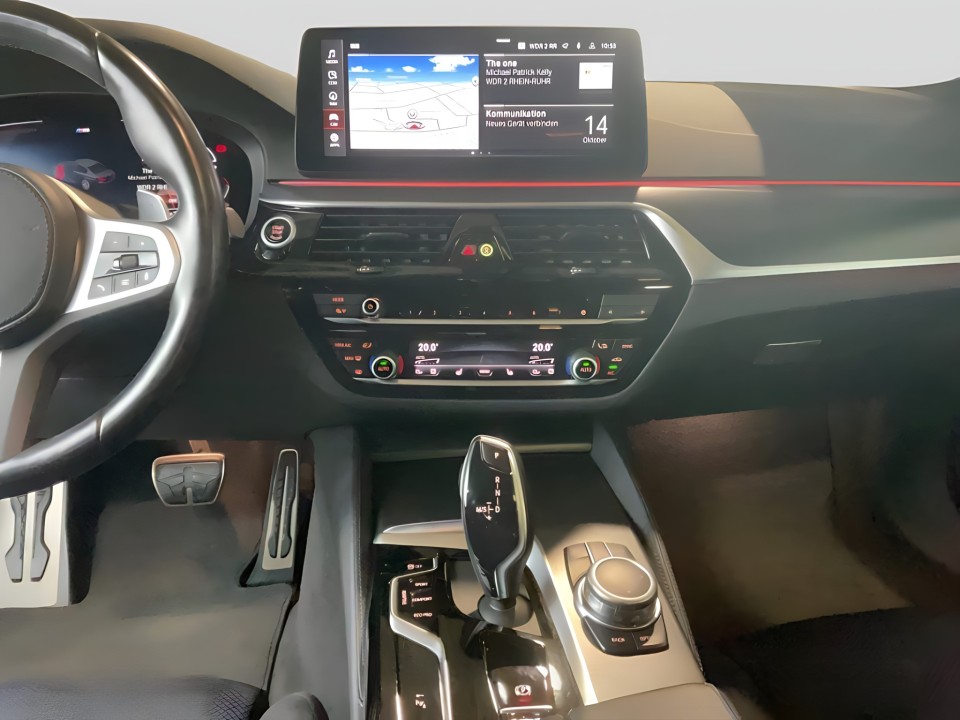 BMW Seria 5 520d xDrive M-Sport - foto 13