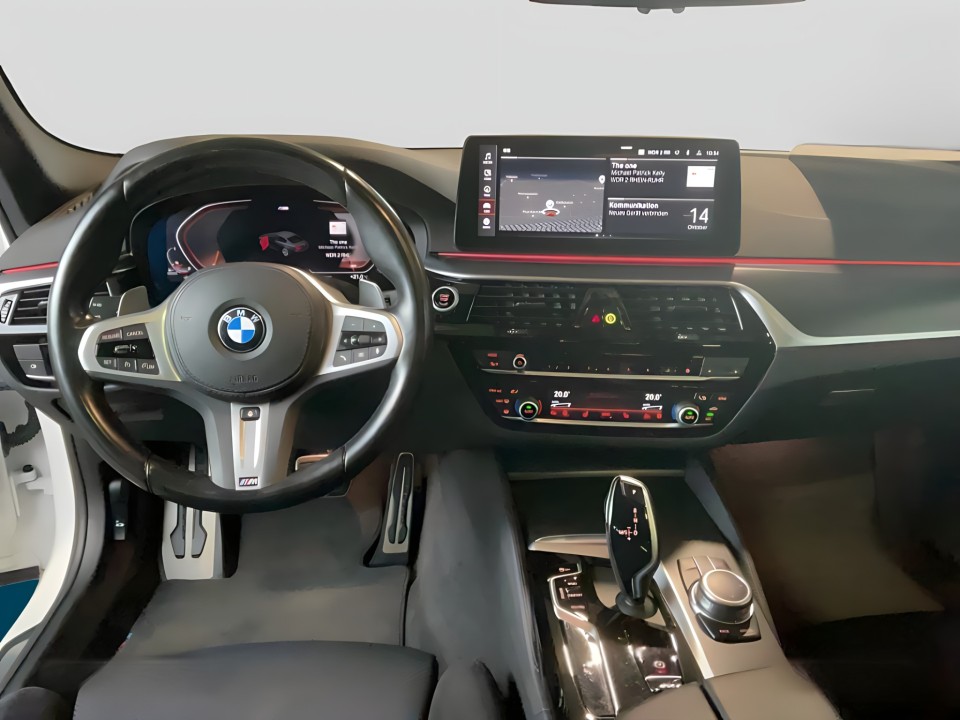 BMW Seria 5 520d xDrive M-Sport - foto 9