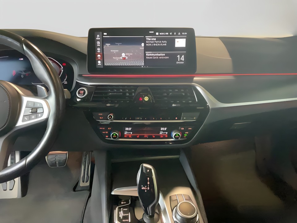 BMW Seria 5 520d xDrive M-Sport - foto 12