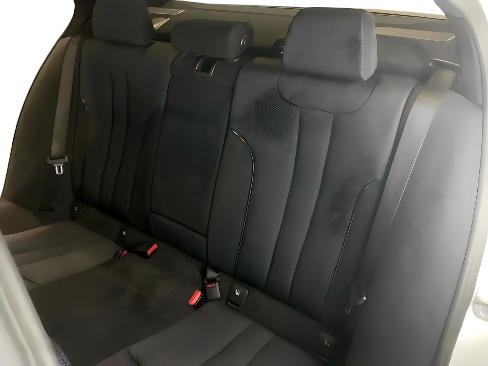 BMW Seria 5 520d xDrive M-Sport - foto 14