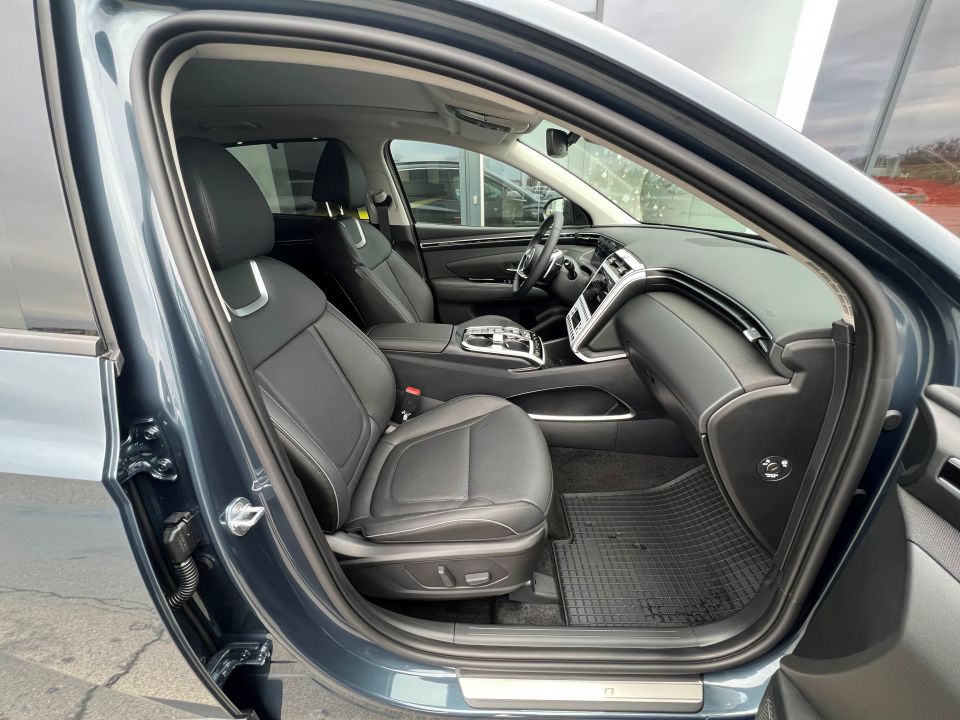 Hyundai Tucson 1.6 TURBO GDI 180 CP 4Х4 - 7DCT Luxury - foto 14